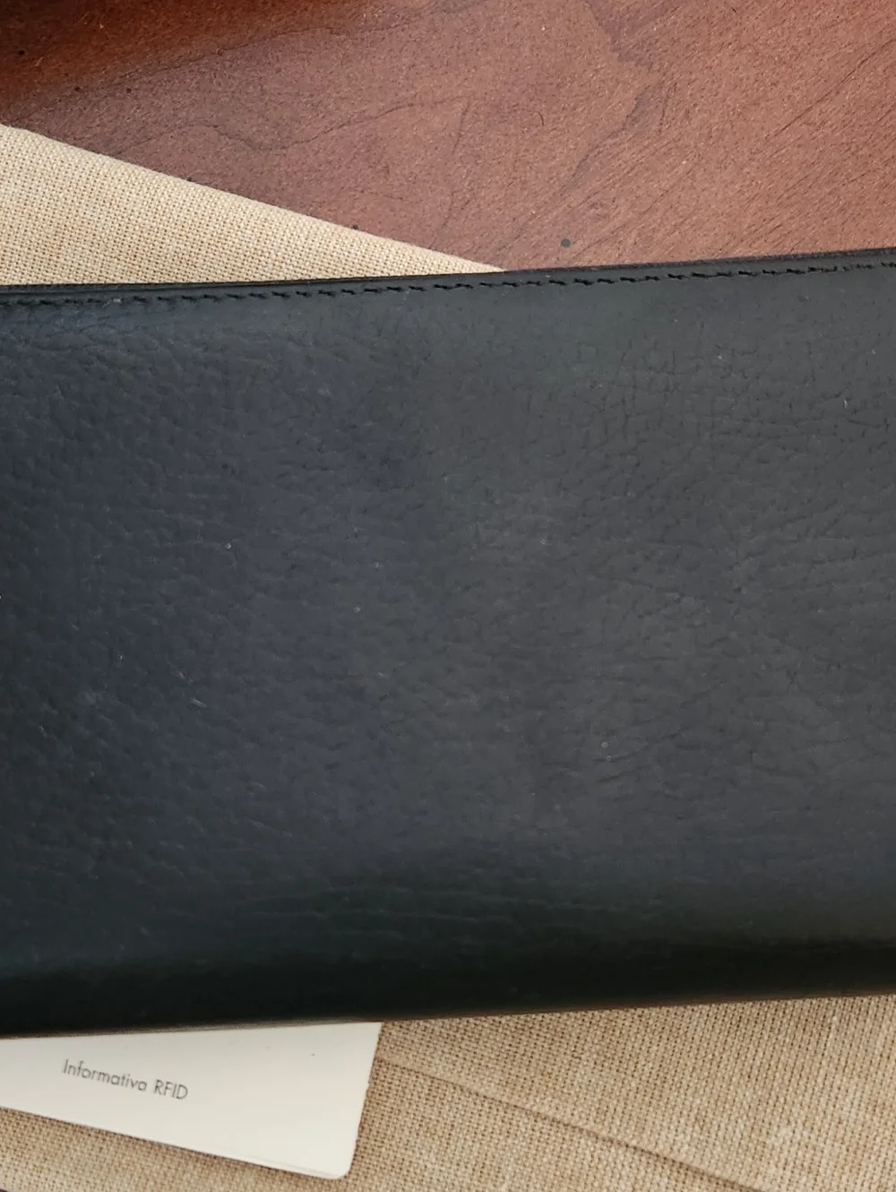 Gucci Maront Bow Black Leather Zipper Around Wallet - Picture 5 of 9
